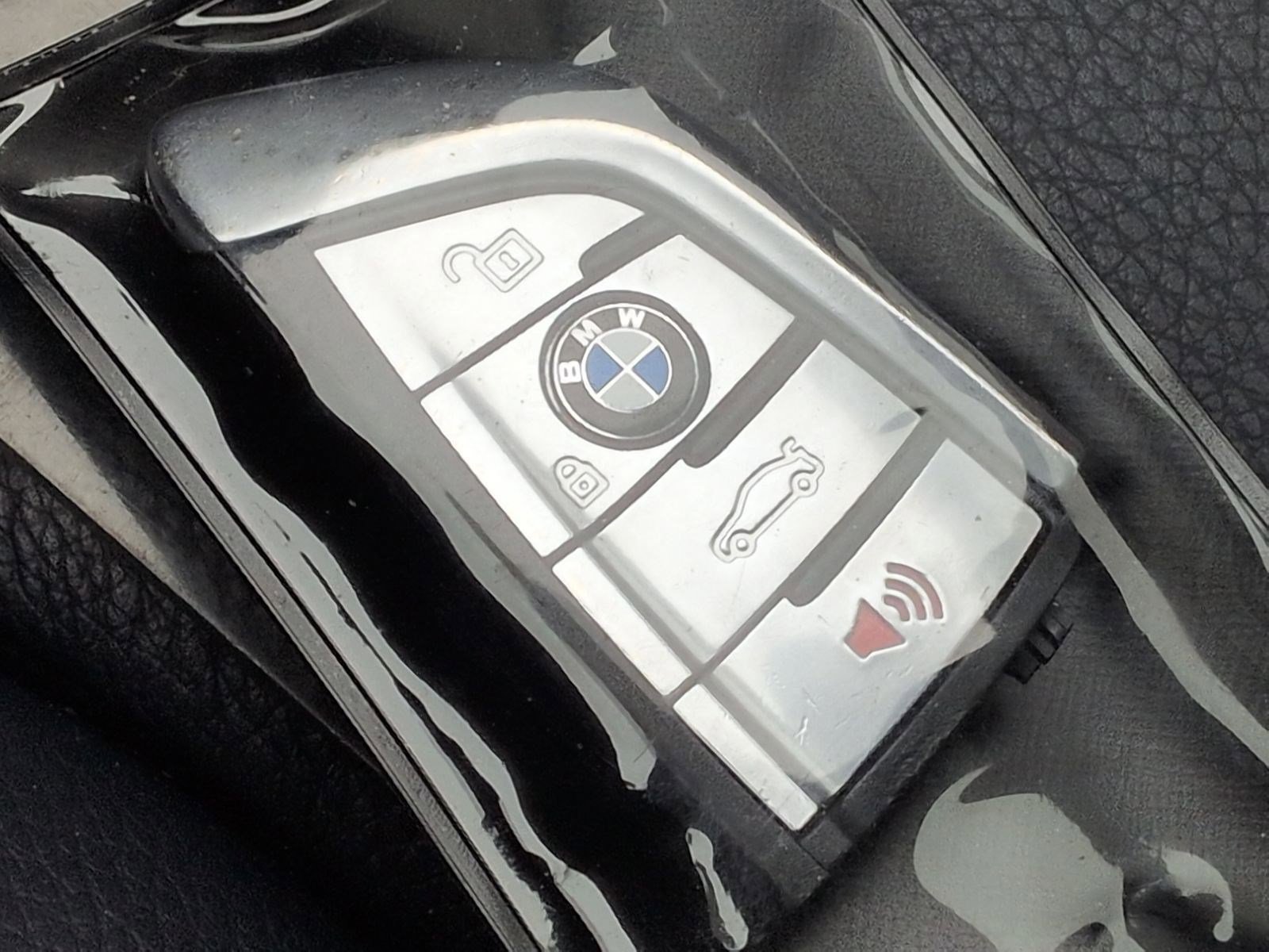 Used 2018 BMW M550i xDrive w/ Driving Assistance Package image 33