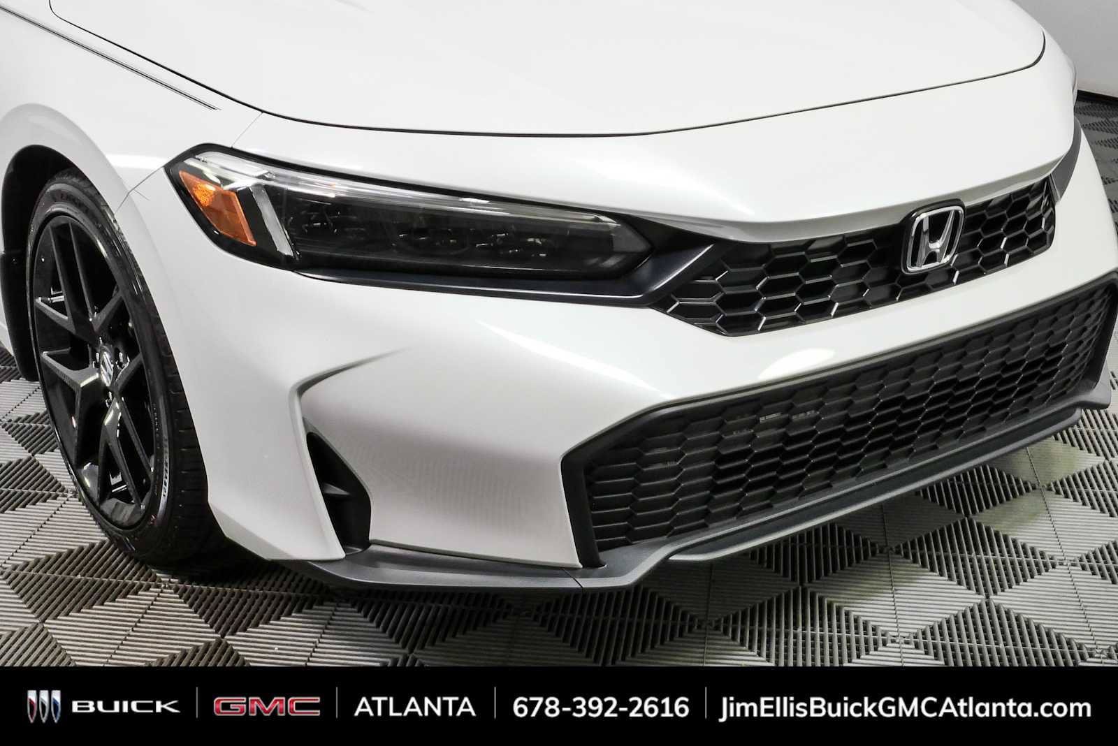 Used 2025 Honda Civic Sport image 32