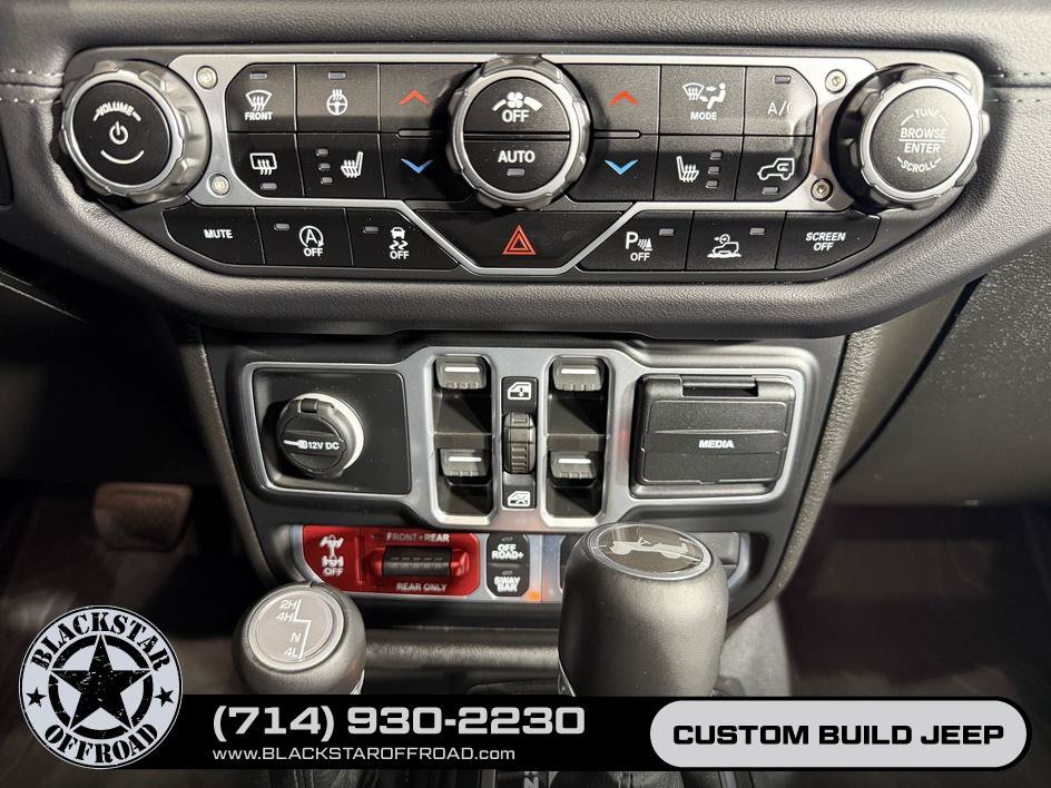 Used 2024 Jeep Wrangler Unlimited Rubicon w/ Capability Package AWD/4WD image 31
