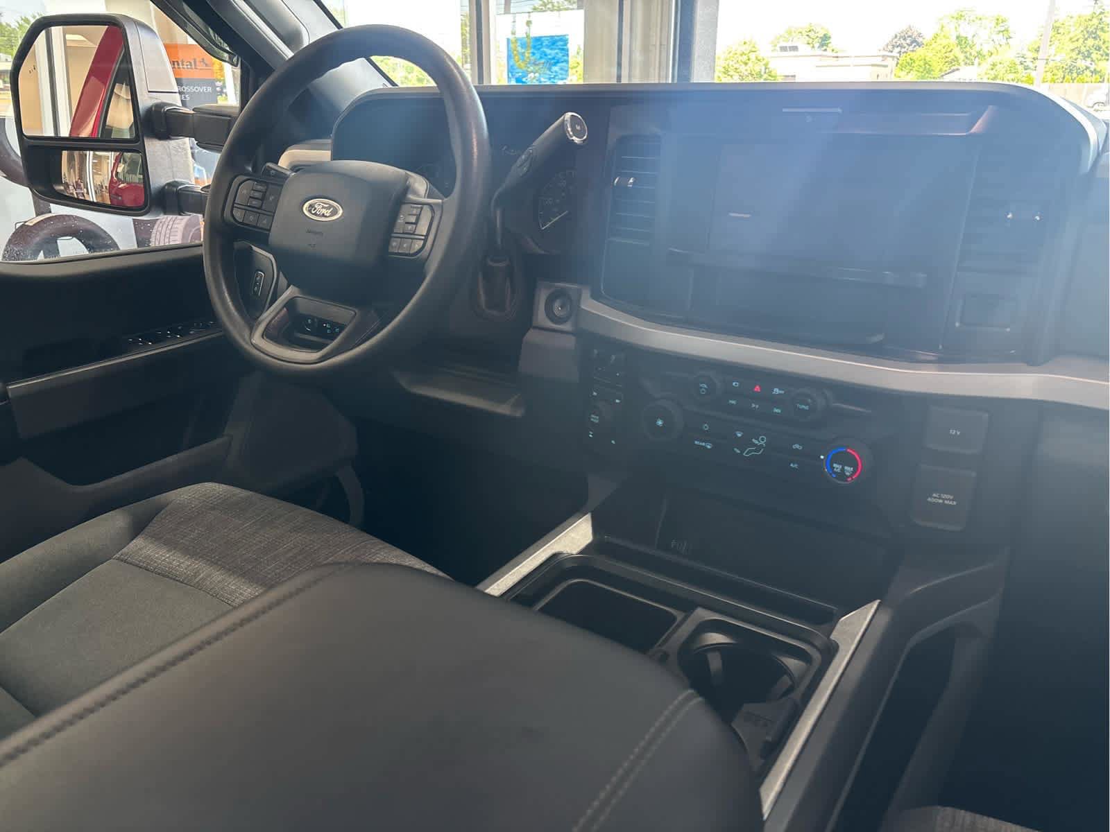 Used 2025 Ford F350 XLT w/ 360-Degree Camera Package AWD/4WD image 10