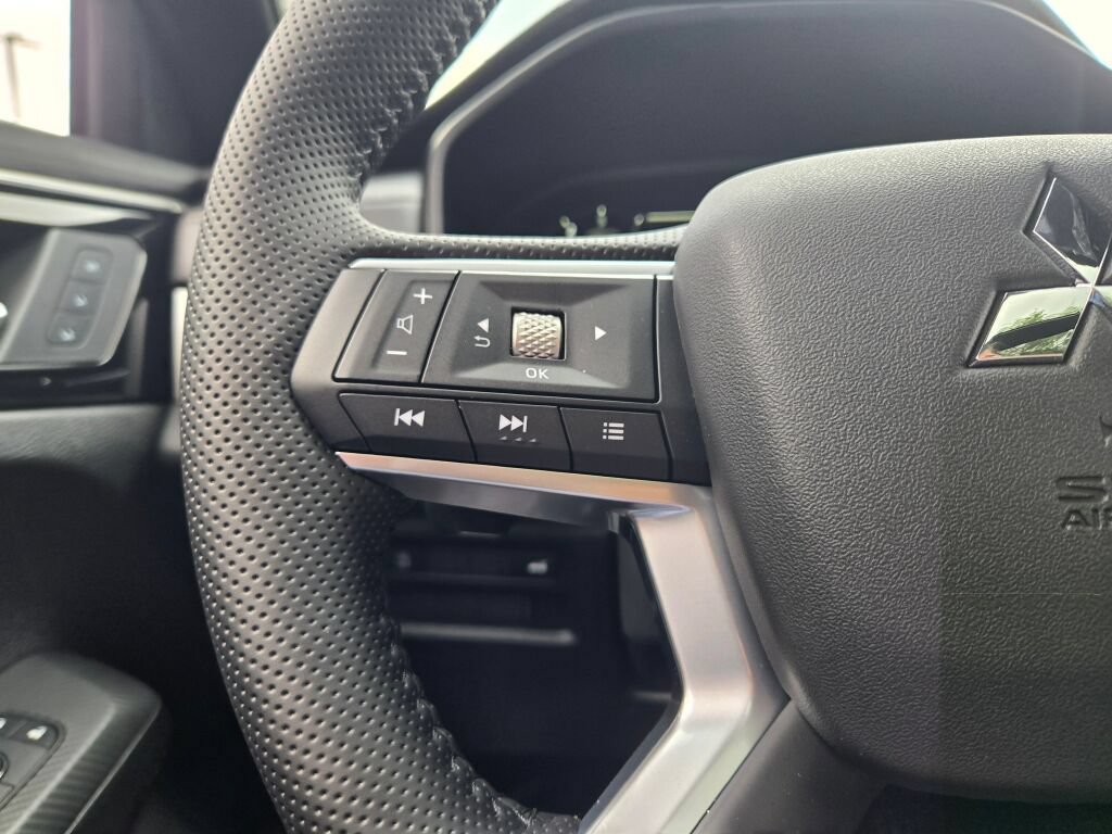 New 2026 Mitsubishi Outlander SEL Black Edition AWD/4WD image 31