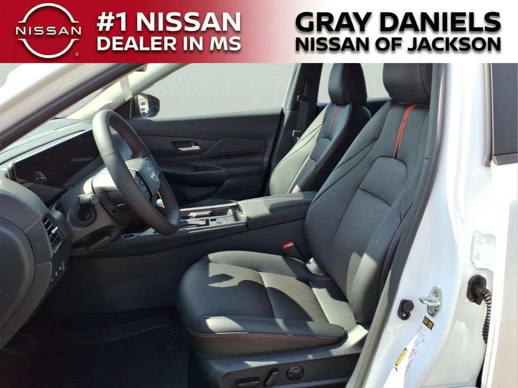 New 2026 Nissan Sentra SR w/ SR Premium Package FWD image 23