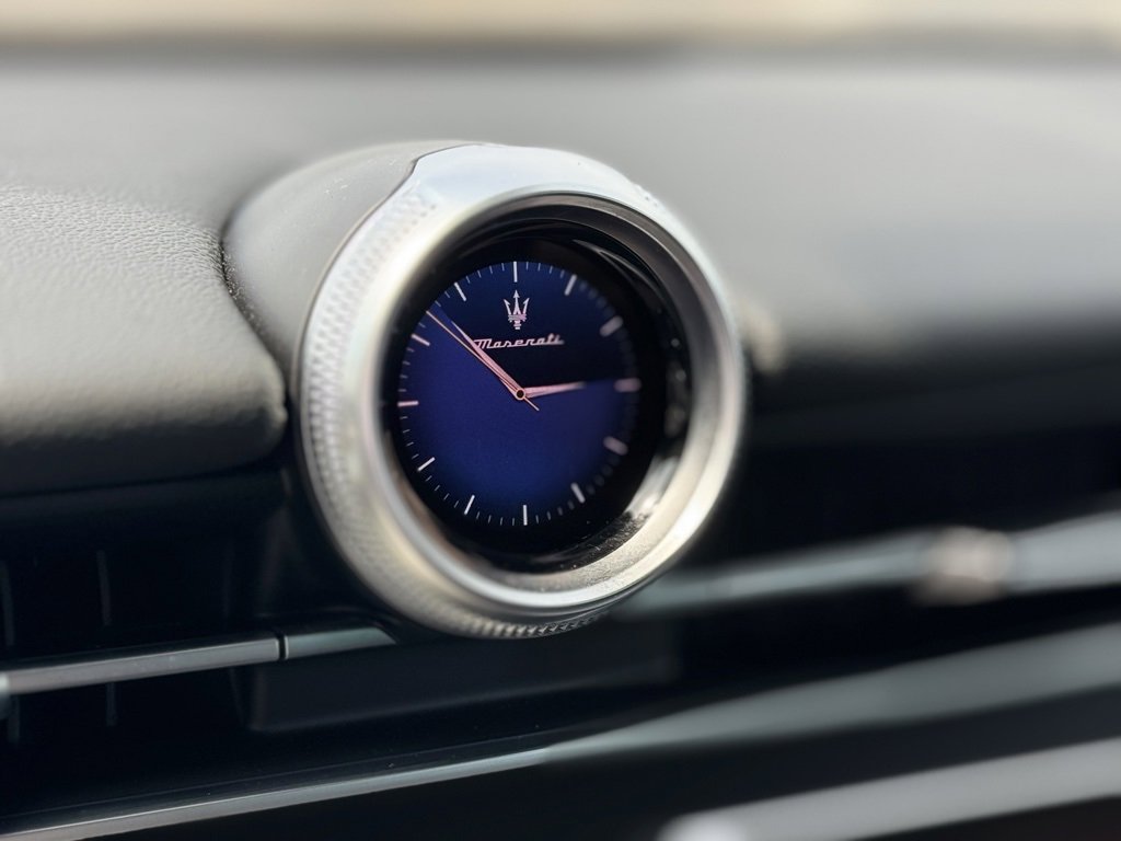 Used 2024 Maserati Grecale GT image 16