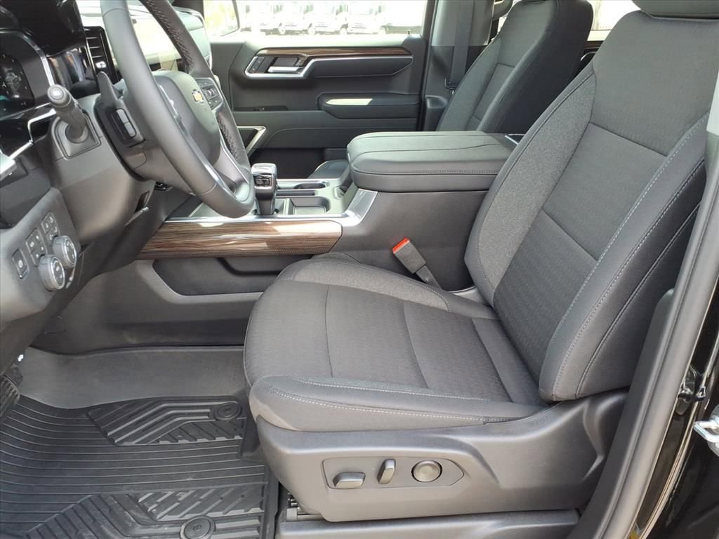 New 2026 Chevrolet Silverado 1500 LT w/ Z71 Off-Road Package image 11