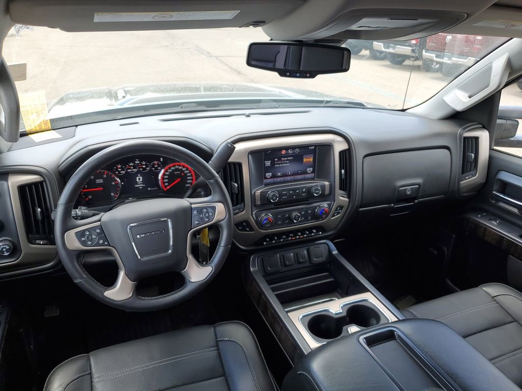 Used 2015 GMC Sierra 2500 Denali w/ Duramax Plus Package AWD/4WD image 27