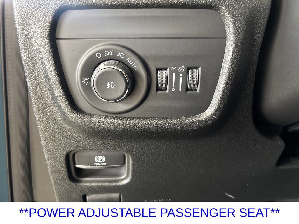 Used 2026 Jeep Grand Cherokee Limited w/ Limited Altitude Package AWD/4WD image 25