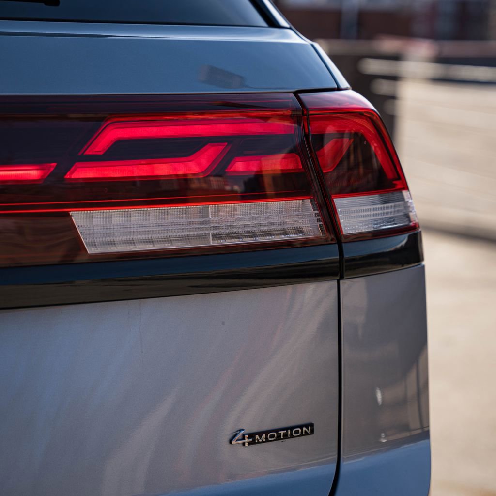 Certified 2024 Volkswagen Atlas Cross Sport SE image 6