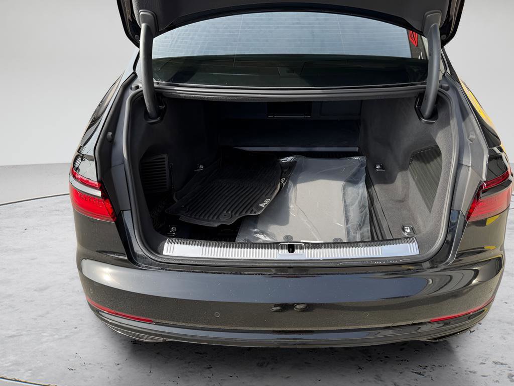 Used 2021 Audi A8 L 4.0T w/ Executive Plus Package image 24