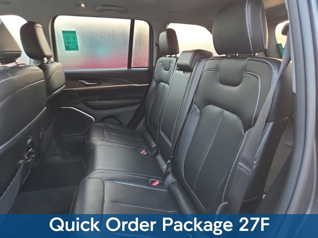 Used 2023 Jeep Grand Cherokee 4WD 4xe image 7