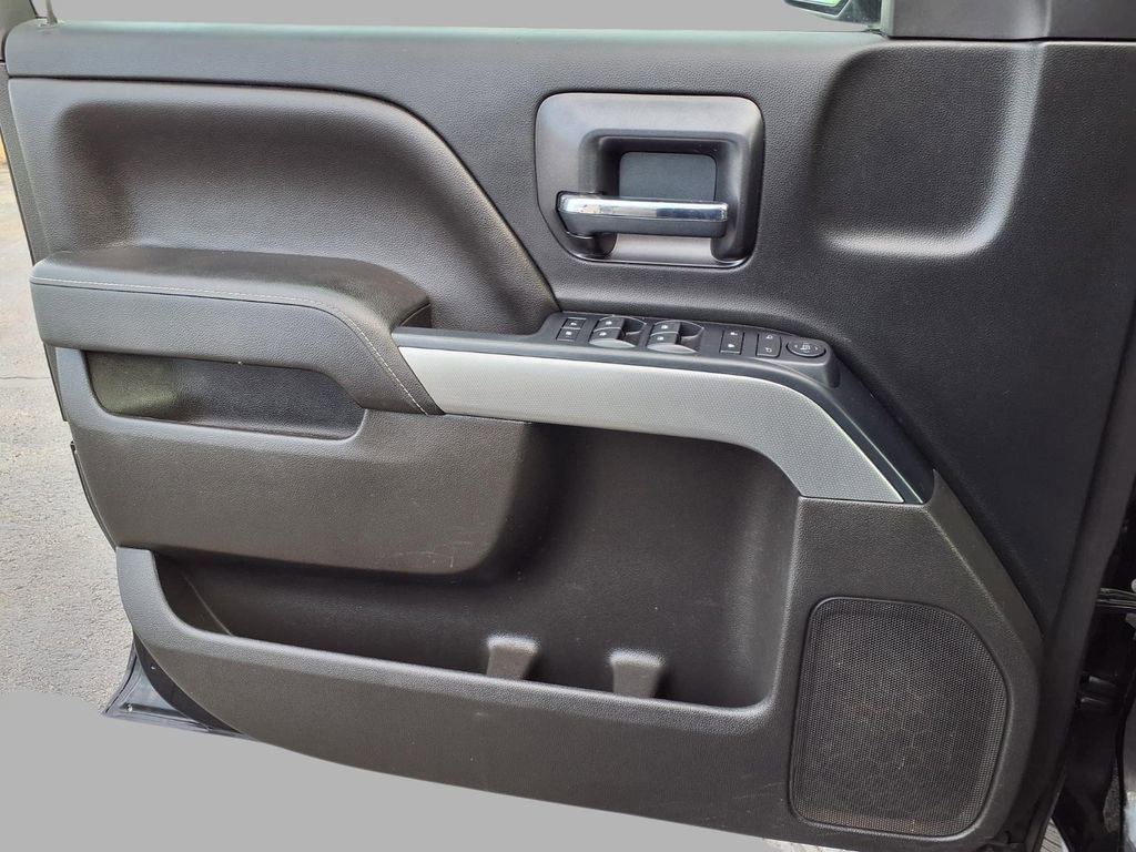 Used 2018 Chevrolet Silverado 1500 LT w/ All Star Edition AWD/4WD image 18