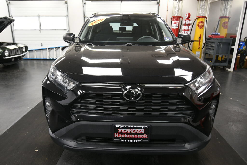 Used 2019 Toyota RAV4 LE w/ All Weather Liner Package AWD/4WD image 2