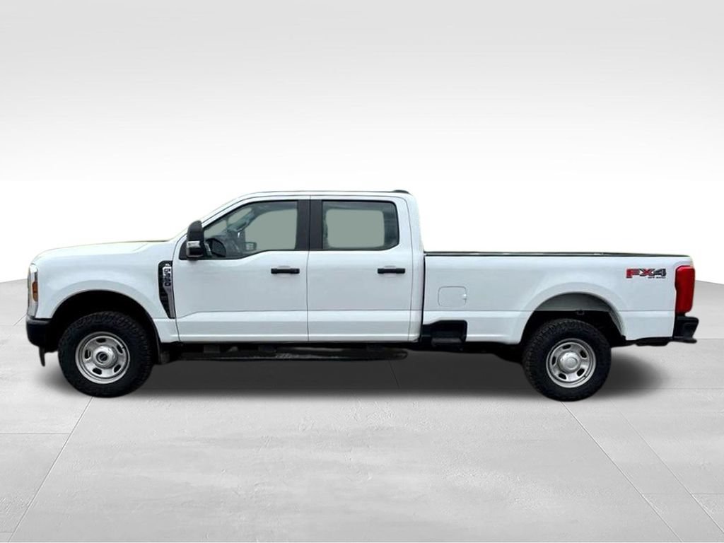 Used 2024 Ford F350 XL w/ FX4 Off-Road Package AWD/4WD image 8
