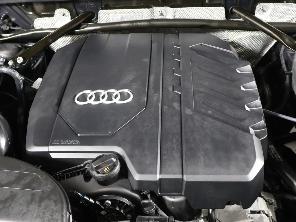 Used 2023 Audi Q5 2.0T Premium w/ Convenience Package AWD/4WD image 18