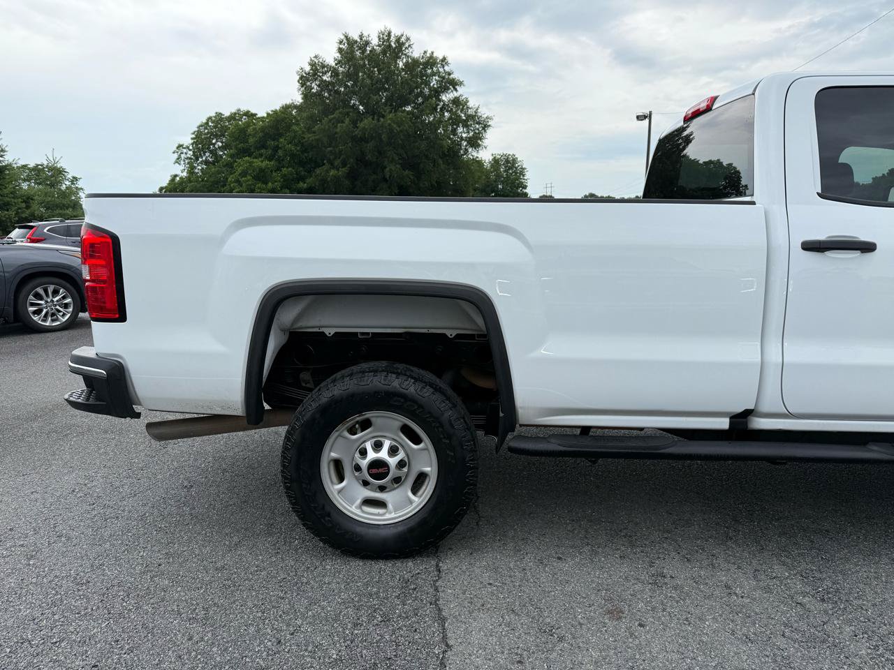 Used 2019 GMC Sierra 2500 4x4 Crew Cab image 34