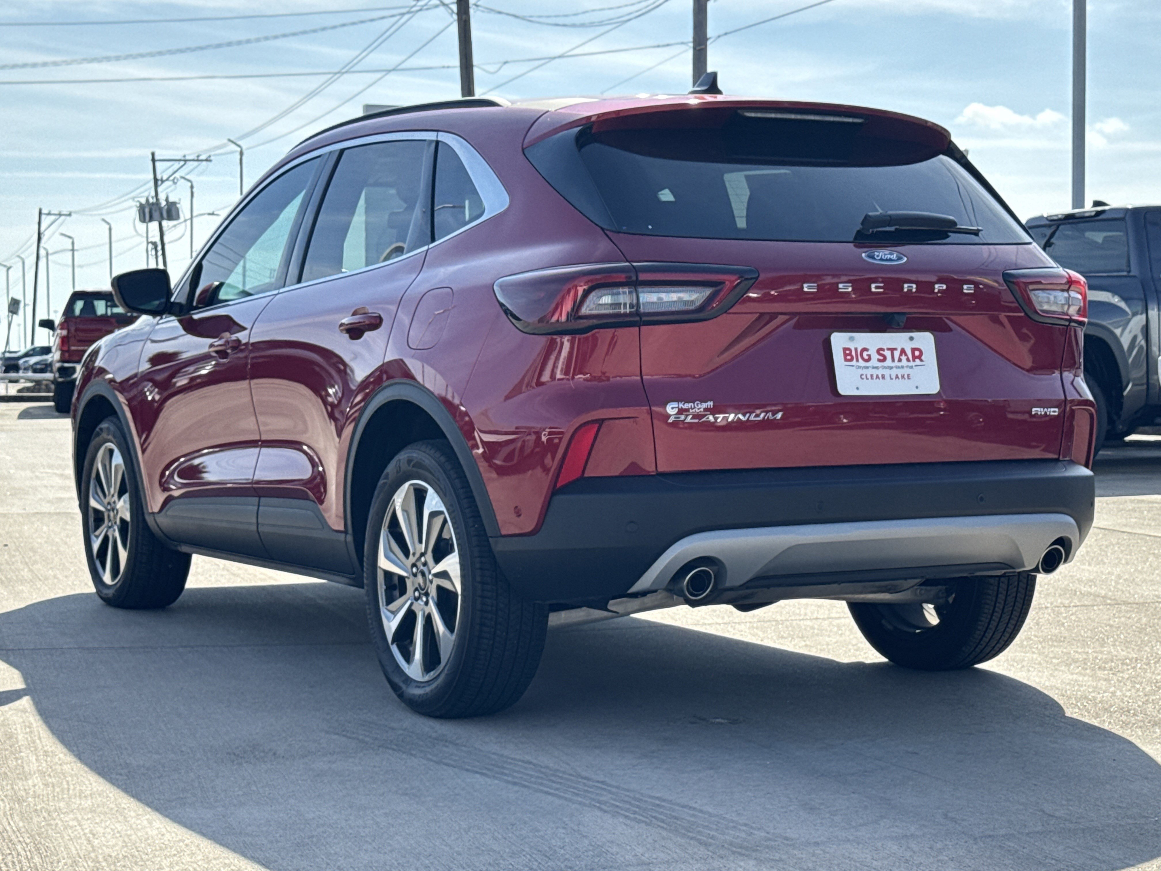 Used 2023 Ford Escape Platinum w/ Premium Technology Package image 41