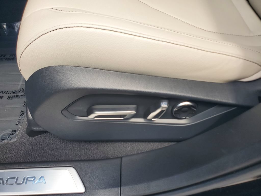 Used 2025 Acura RDX SH-AWD image 19