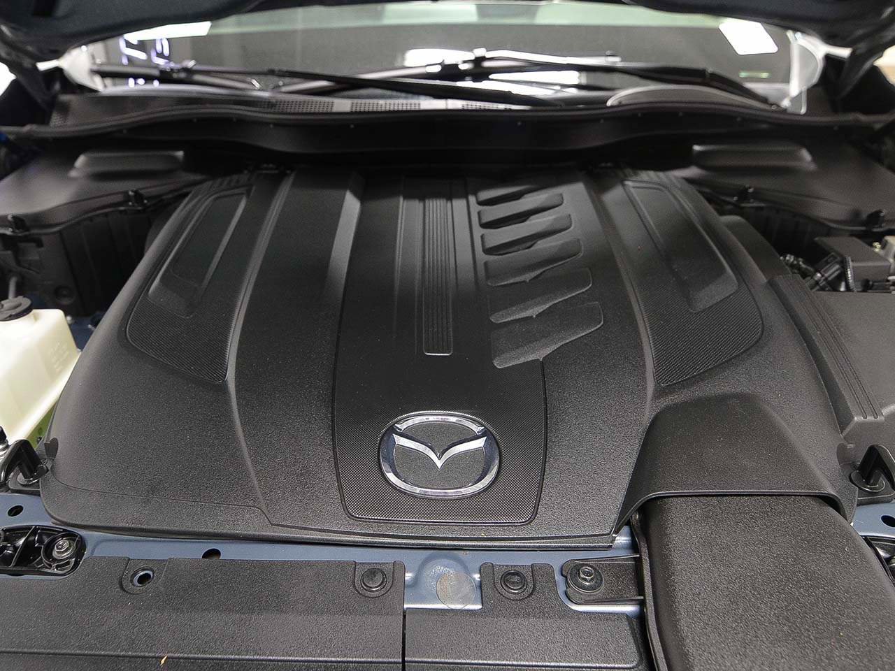Used 2025 MAZDA CX-70 3.3 Turbo w/ Preferred Package AWD/4WD image 13
