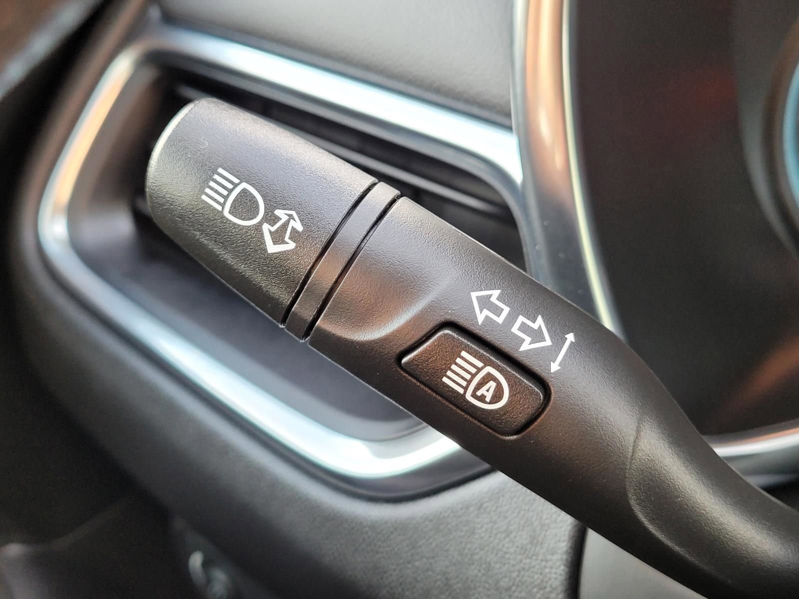 Used 2024 Chevrolet Equinox LT image 32