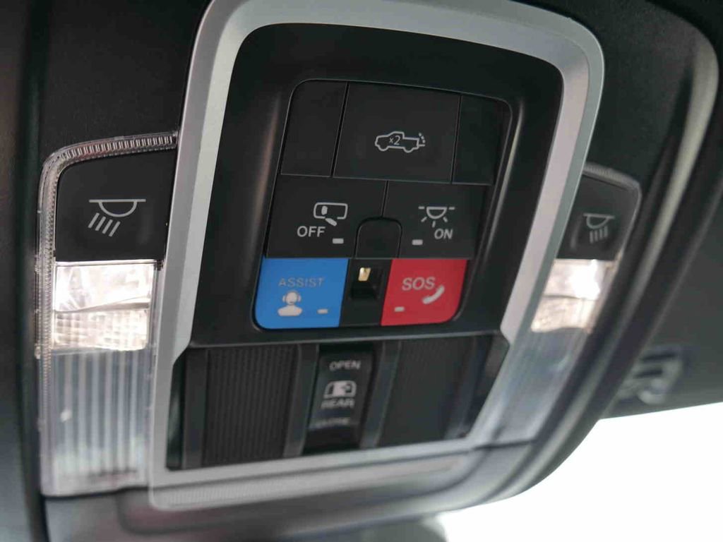 Used 2025 RAM 1500 Big Horn image 38