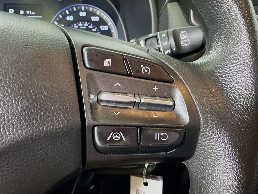 Used 2022 Hyundai Kona SE image 23