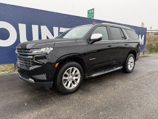 Used 2021 Chevrolet Tahoe Premier w/ Premium Package image 3