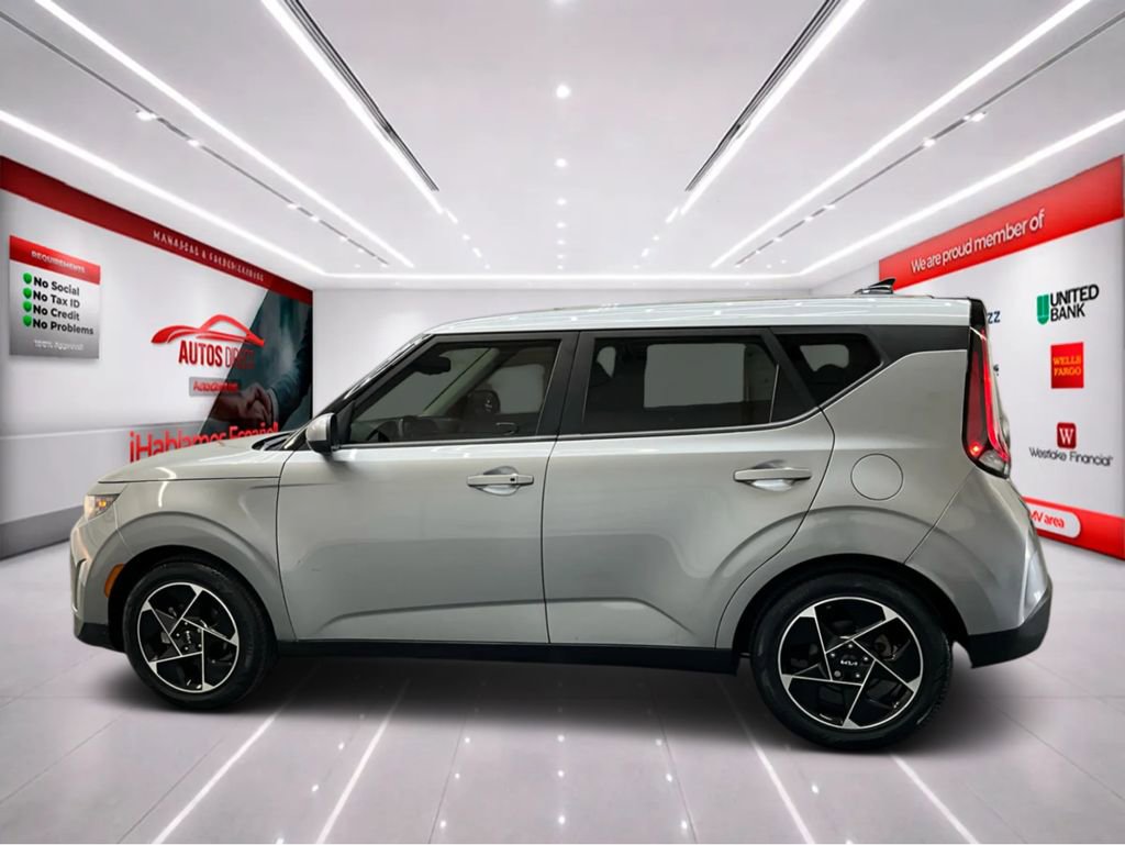 Used 2023 Kia Soul EX FWD image 4