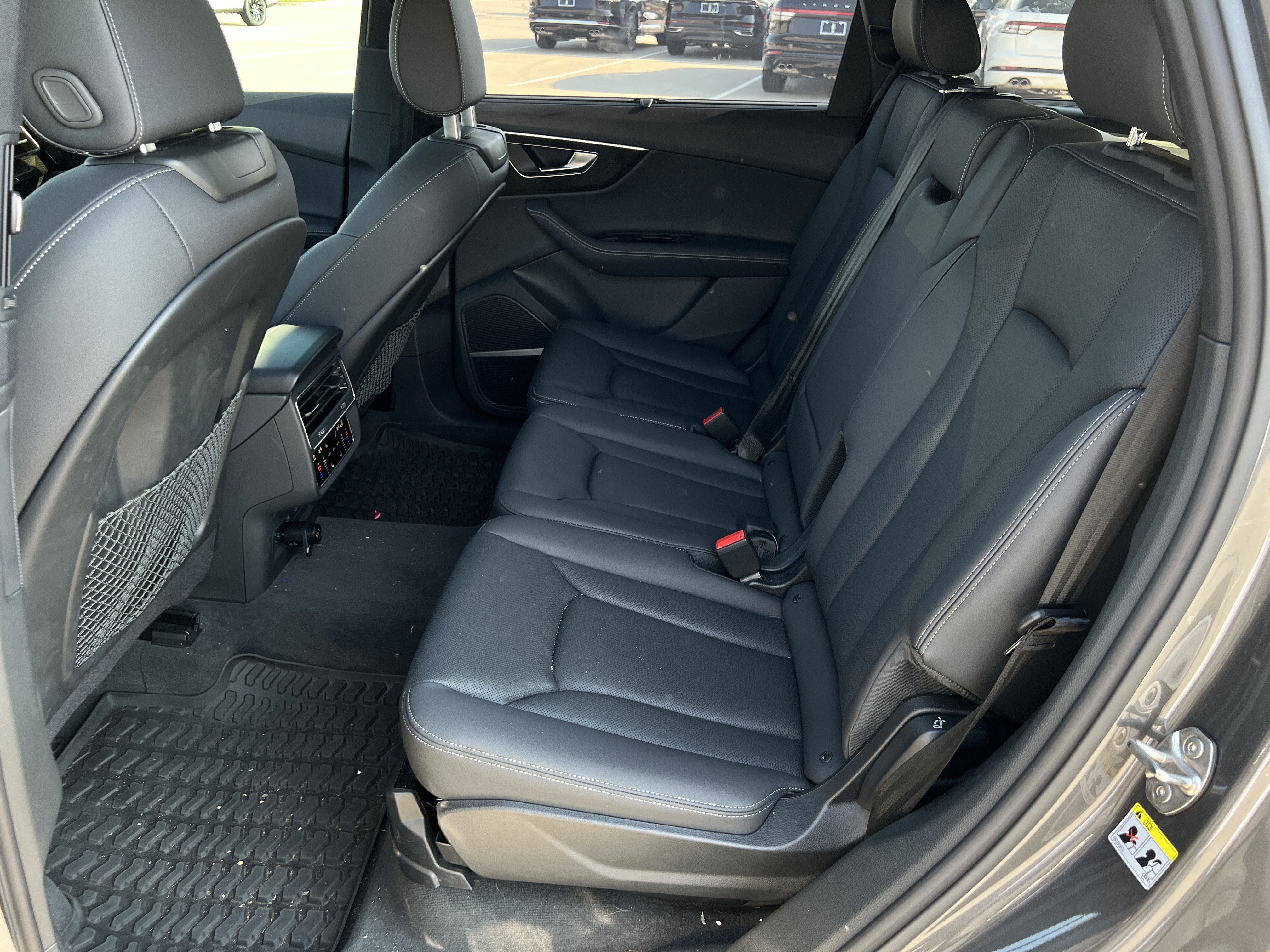 Used 2025 Audi Q7 3.0T Premium Plus image 30