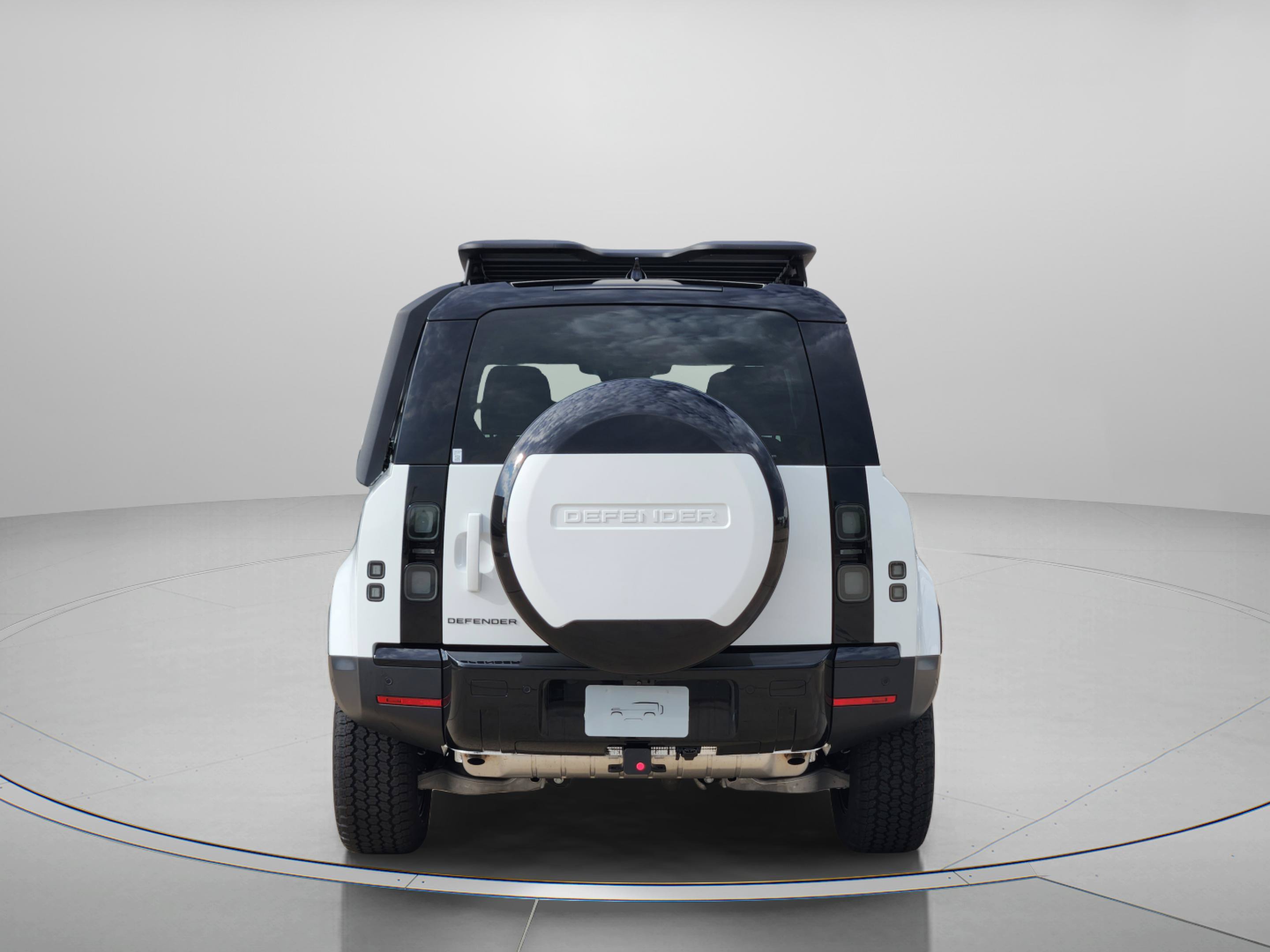New 2026 Land Rover Defender 110 S AWD/4WD image 4