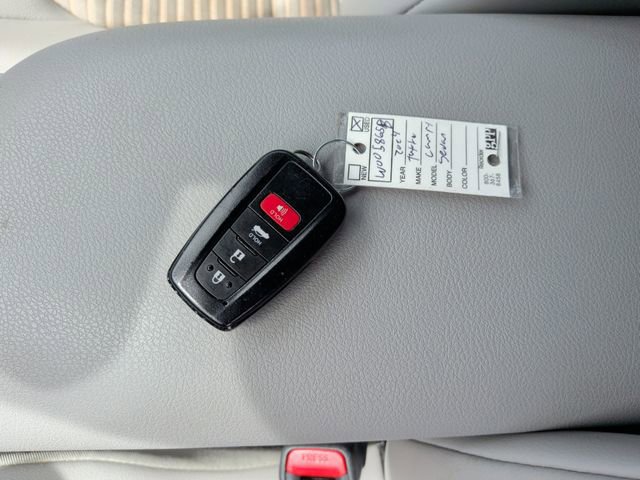 Used 2024 Toyota Camry SE w/ Convenience Package FWD image 35