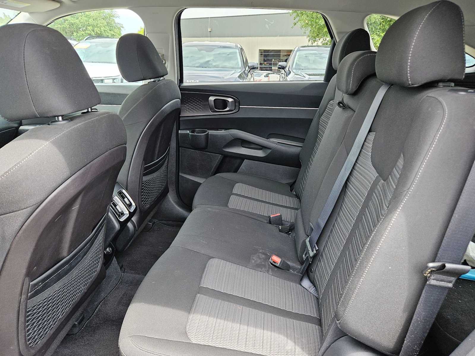 Used 2022 Kia Sorento LX FWD image 18