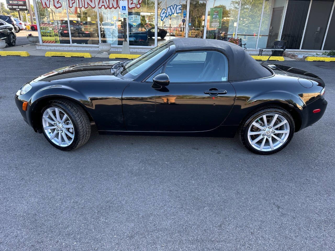 Used 2006 MAZDA MX-5 Miata Sport image 20