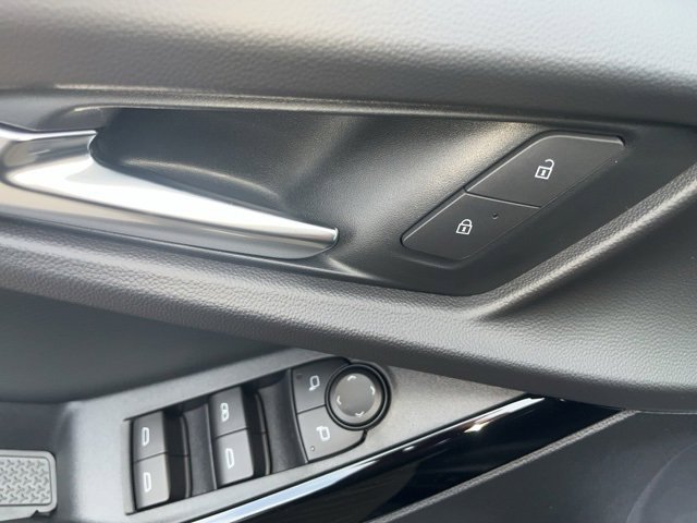 New 2026 Chevrolet Equinox LT w/ Convenience Package II image 18