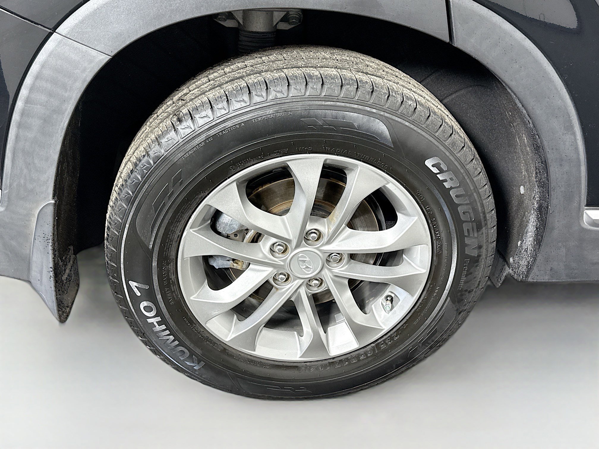 Used 2020 Hyundai Santa Fe SE image 32