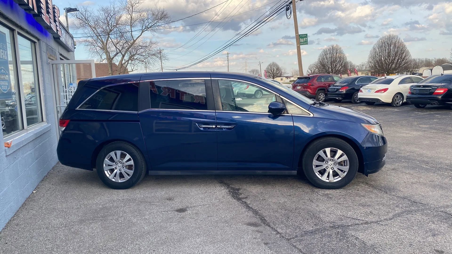 Used 2015 Honda Odyssey EX image 4