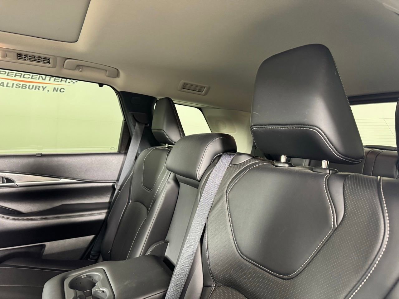 Used 2023 INFINITI QX60 Luxe w/ Performance Audio Package image 28