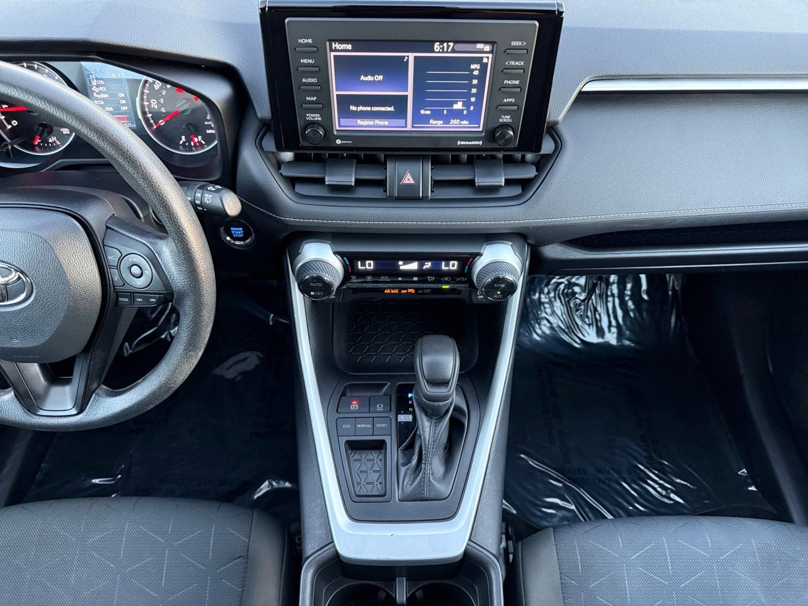 Used 2022 Toyota RAV4 XLE image 15