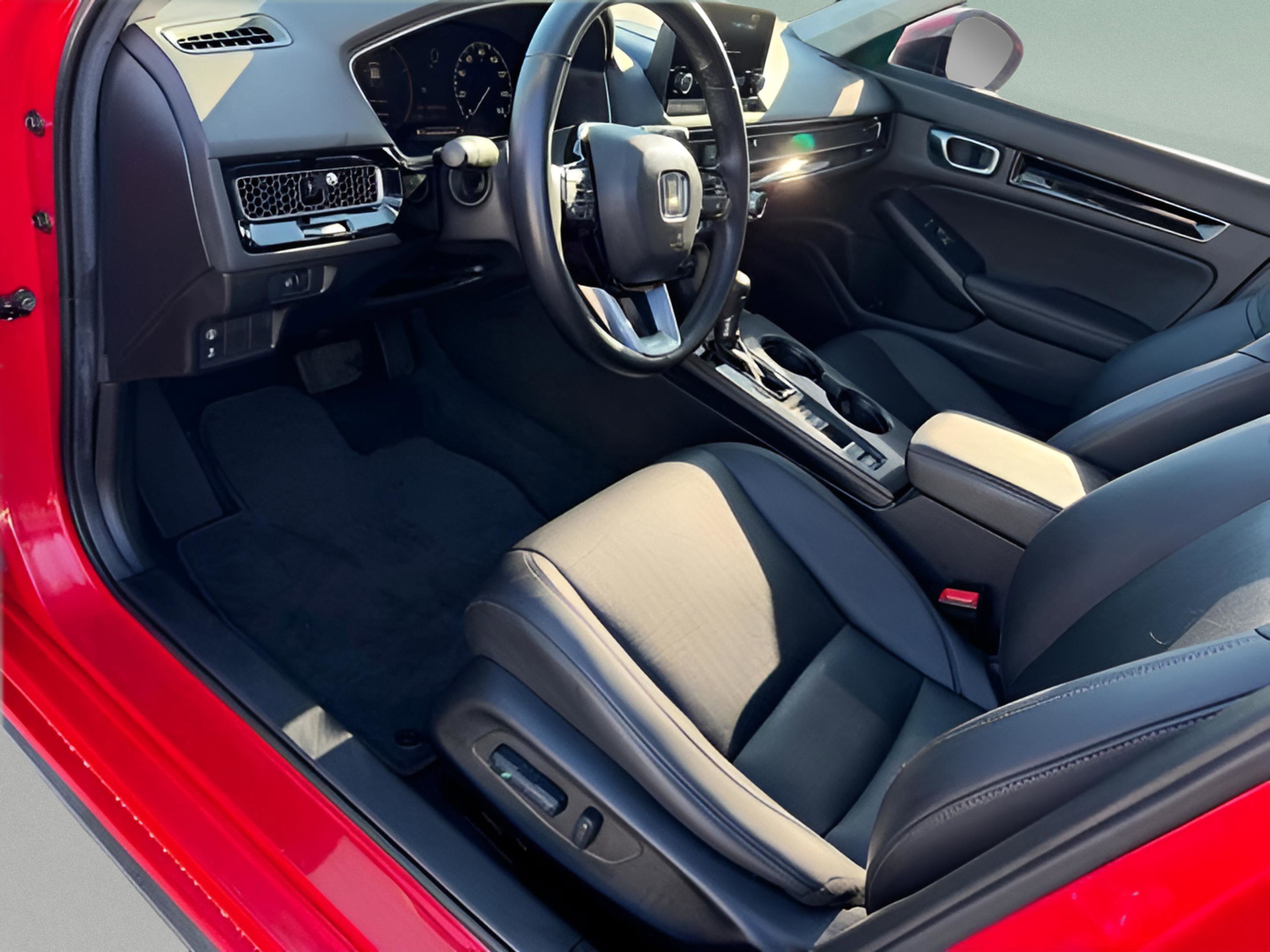 Used 2024 Honda Civic EX-L image 10
