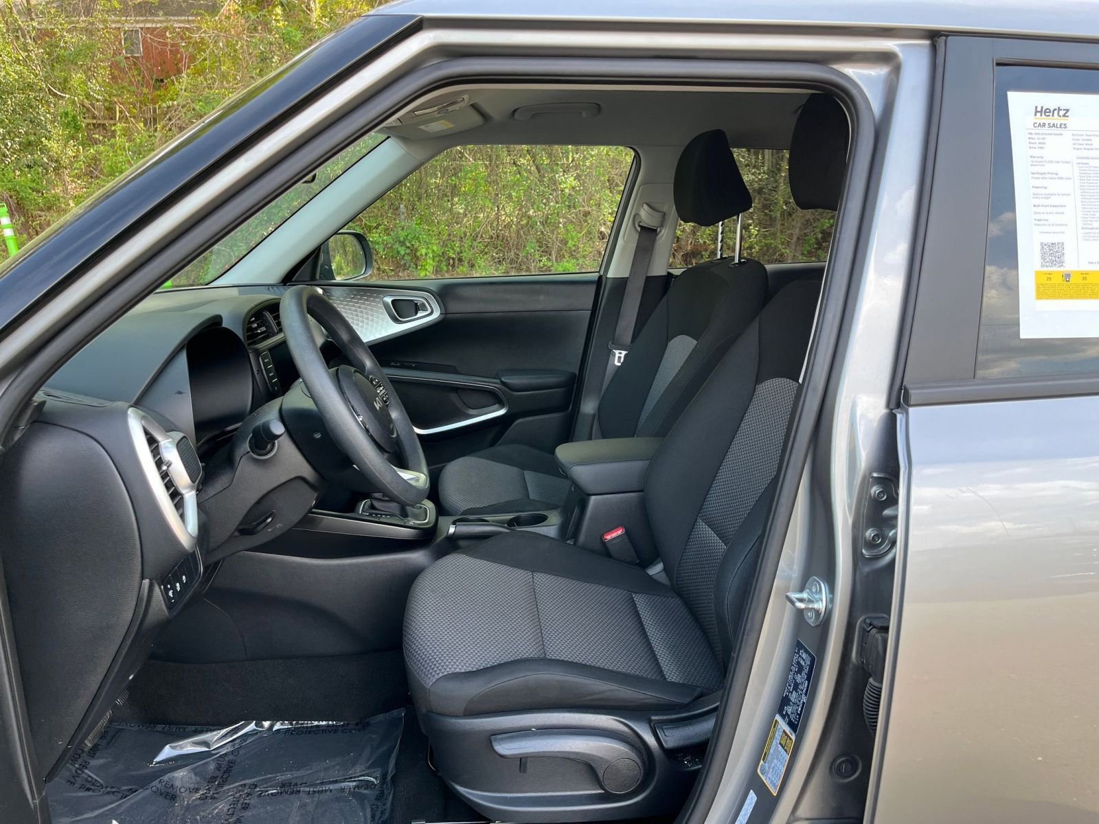 Used 2025 Kia Soul LX w/ LX Technology Package image 24