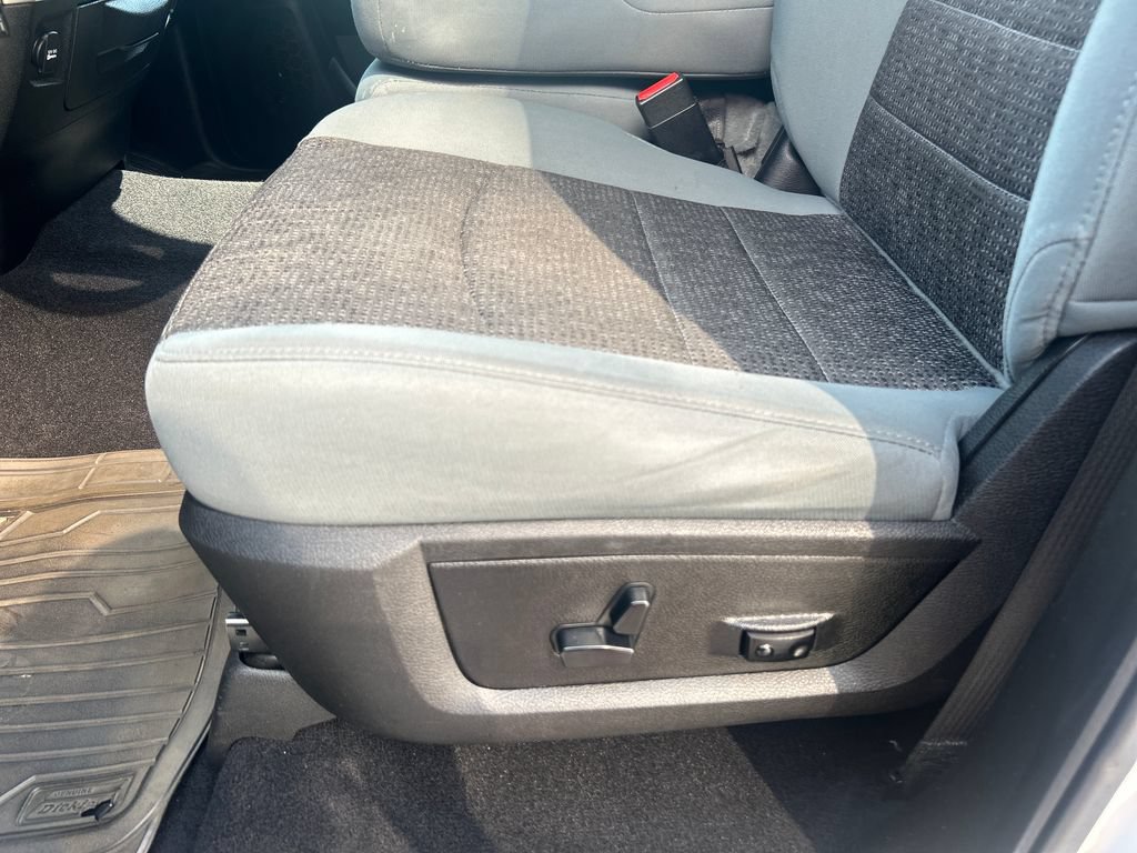 Used 2019 RAM 1500 Big Horn AWD/4WD image 29