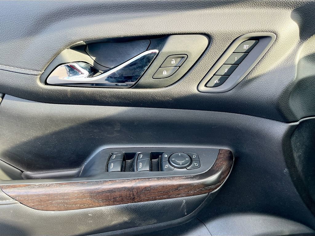 Used 2021 GMC Acadia Denali w/ Denali Ultimate Package image 18