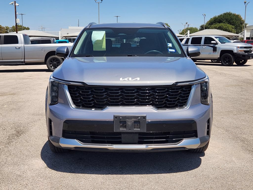 Used 2025 Kia Sorento S FWD image 2