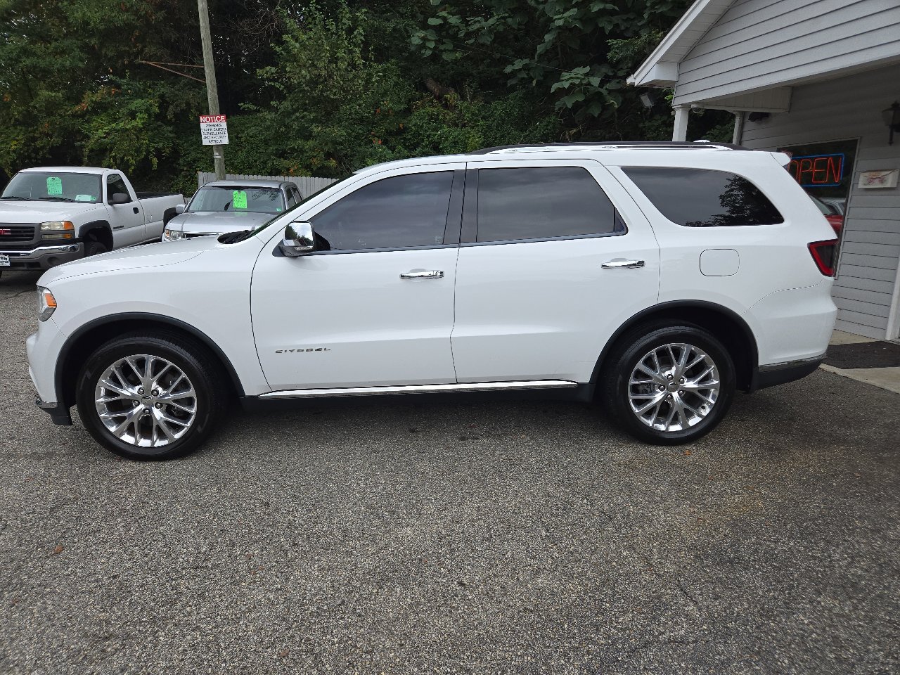 Used 2015 Dodge Durango Citadel w/ Technology Group image 2