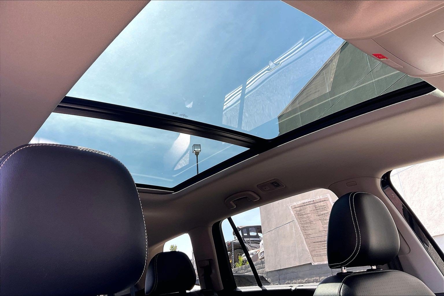 Certified 2023 Volkswagen Atlas SE w/ Panoramic Sunroof Package FWD image 29