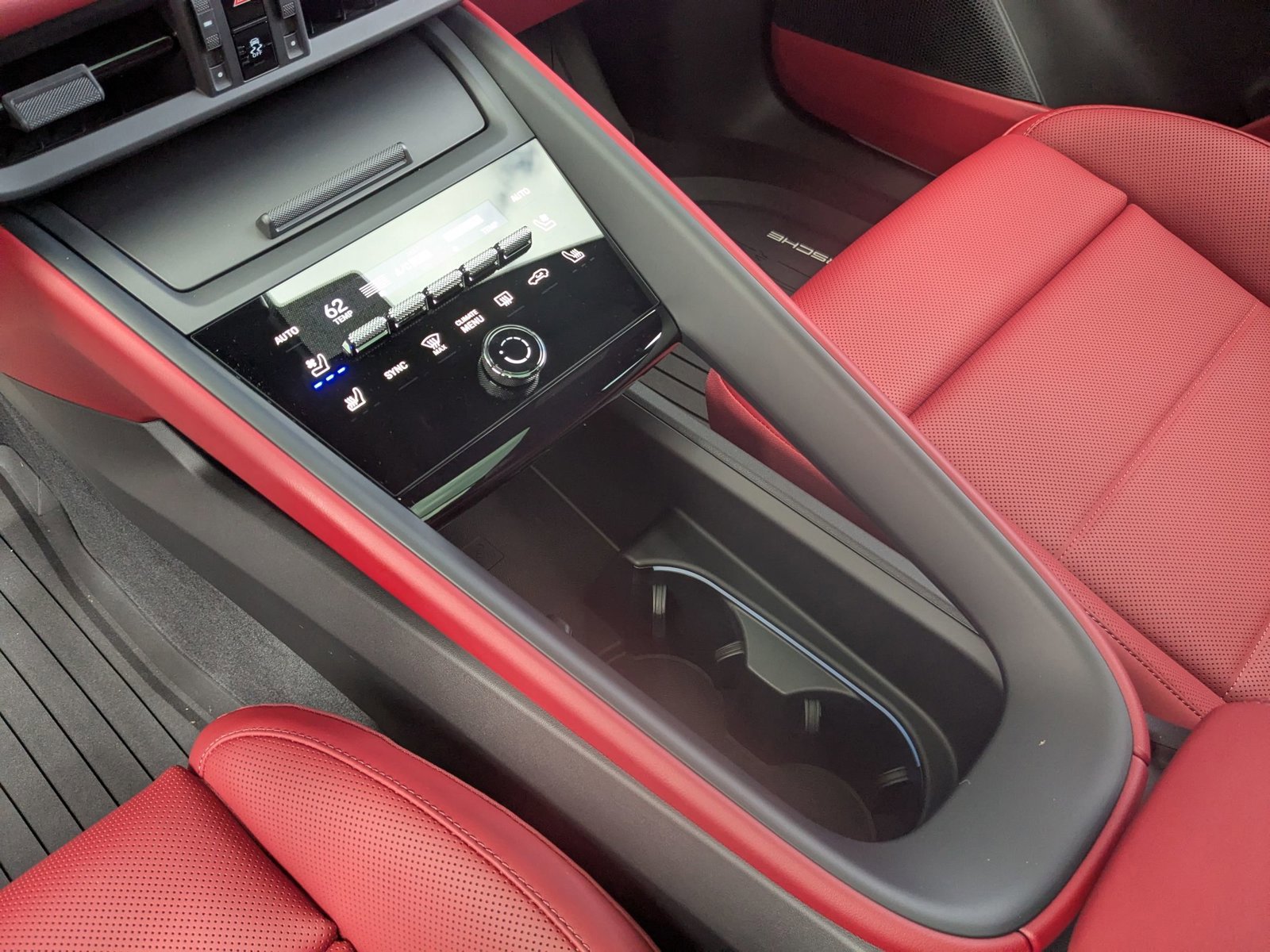 New 2025 Porsche Macan 4S Electric image 20