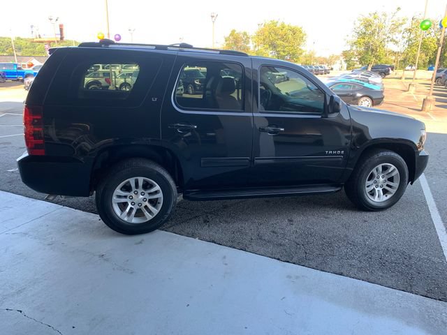 Used 2013 Chevrolet Tahoe LT w/ Luxury Package RWD image 4