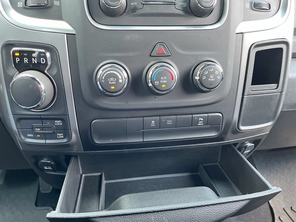 Used 2022 RAM 1500 Warlock AWD/4WD image 16
