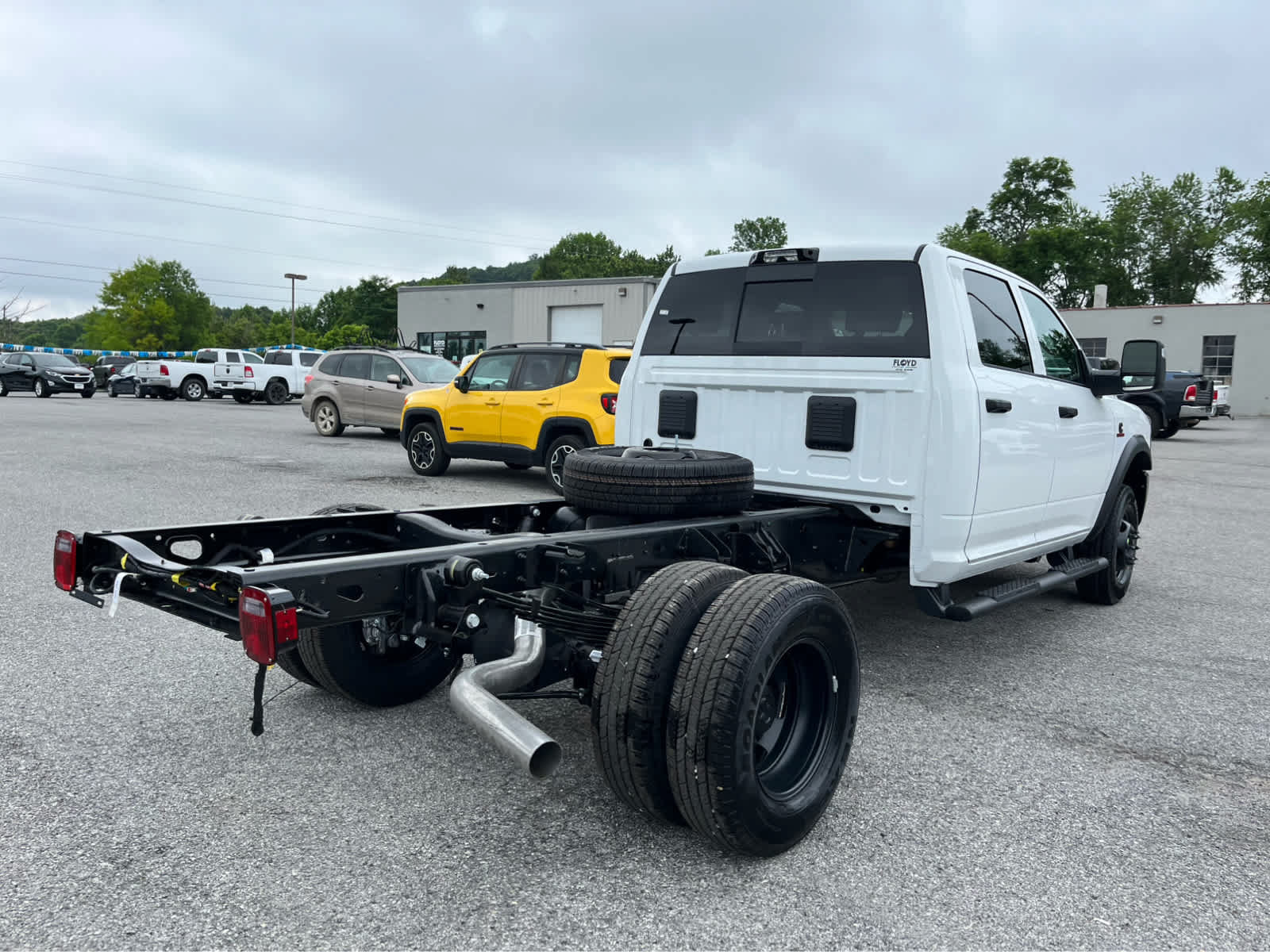 New 2026 RAM 3500 Tradesman AWD/4WD image 3