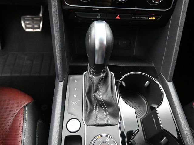 Used 2022 Volkswagen Atlas Cross Sport SEL Premium R-Line image 29