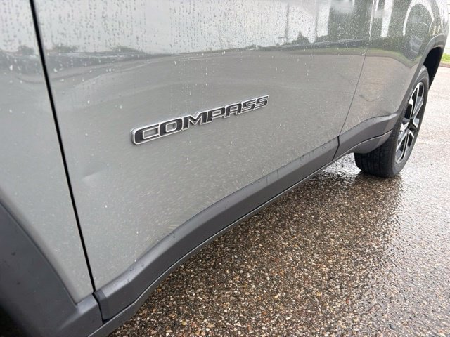 Used 2024 Jeep Compass Limited AWD/4WD image 26