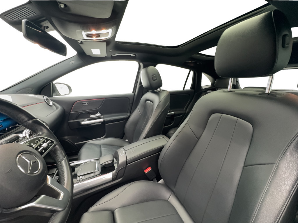Used 2022 Mercedes-Benz GLA 250 4MATIC w/ Premium Package Lite image 20